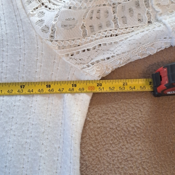 White V-Neck Bell Sleeve Blouse by Maurices.. Oversized Sm.. Lacy Sleeve - Picture 6 of 9